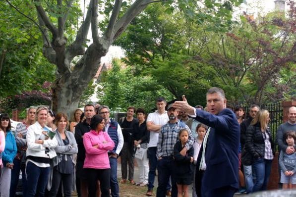 Another Volcano - No not John Morrisby - it was the auction. 25 Ash Grove Malvern East, under hammer, $2,540,000