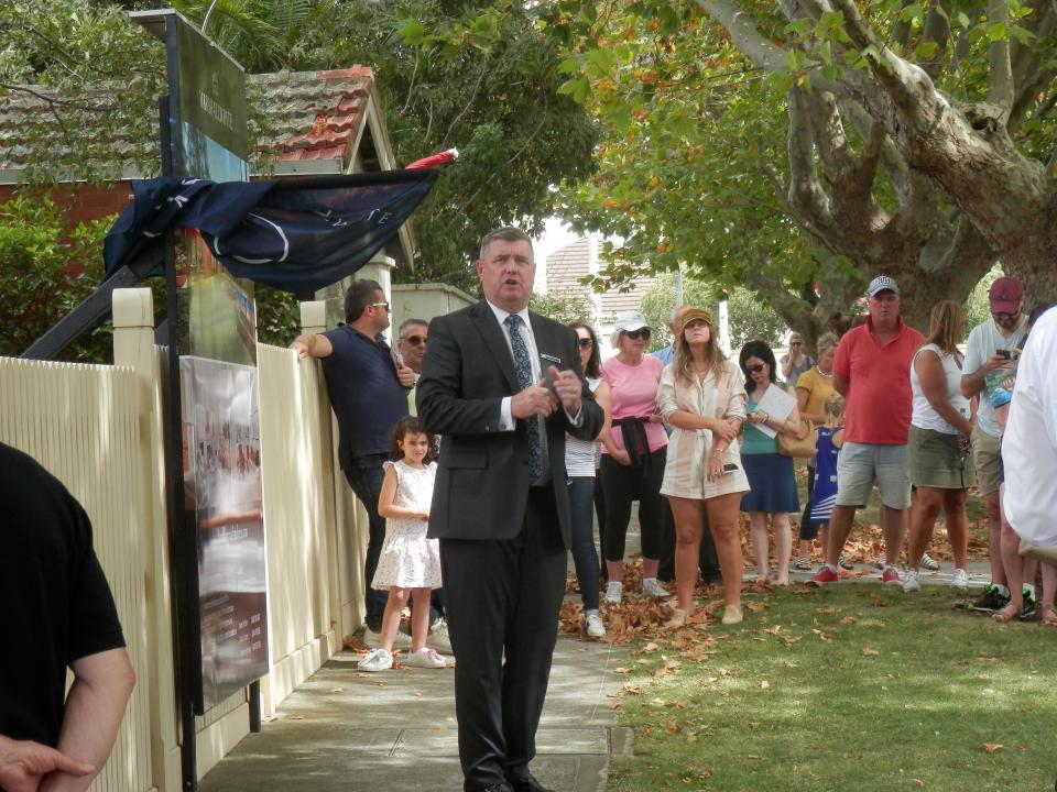 2 Embling Road, MALVERN